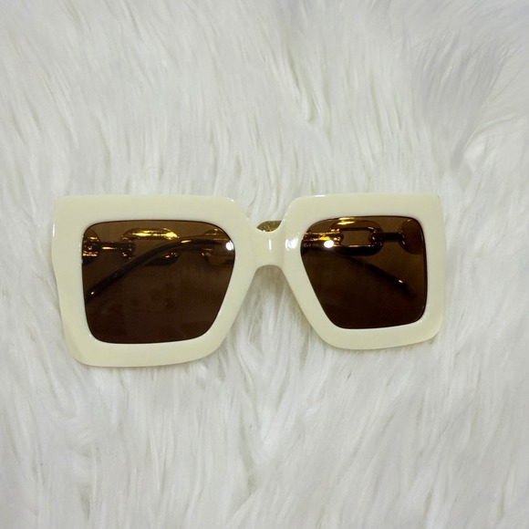 Unbranded Accessories - Cream Square Oversized Sunglasses Gold Chunky Chain Link Temples Retro Statement